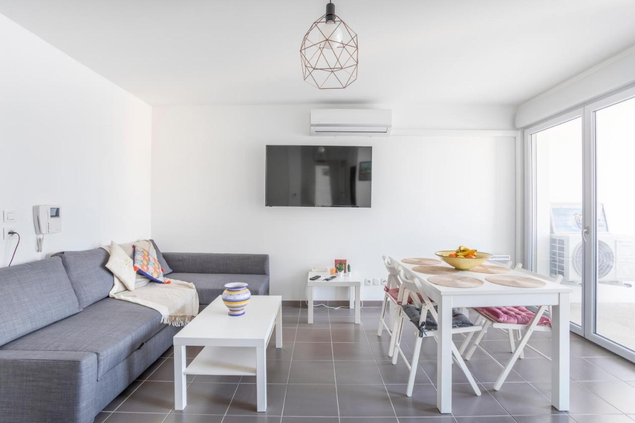 New Joliette Comfortable Apartment Well Located With Private Parking Марсель Екстер'єр фото